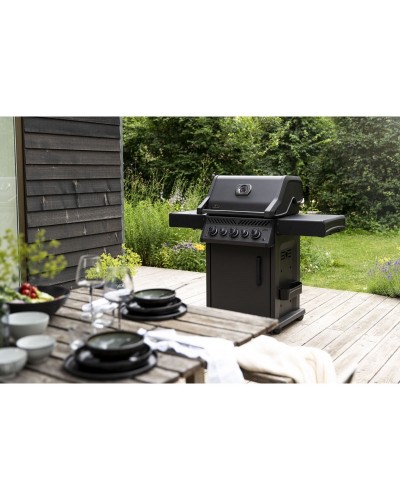 Barbacoa gas NAPOLEONPhantom Rogue® PRO-S 425 RSIB NEGRA