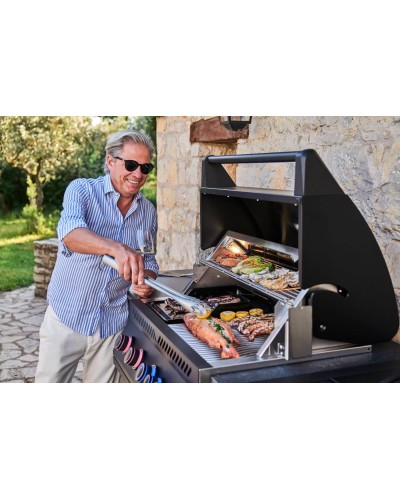 Cocina al aire libre OASIS™ 105, parrilla integrada de 32" (81,3 cm) de la serie 700